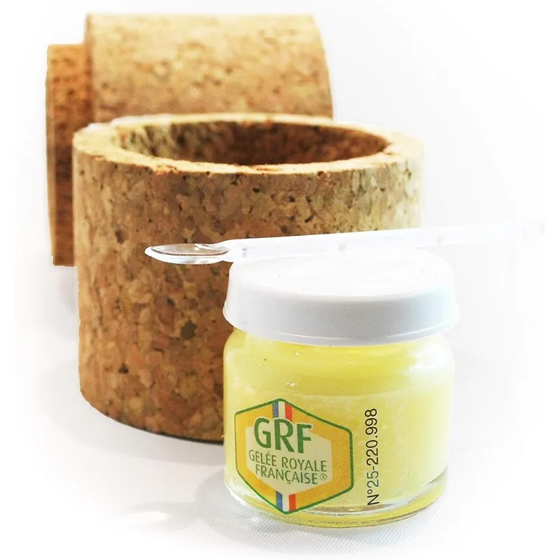 Gelée royale de Sologne en pots. Miel de sologne, 100% naturelle Gelée royale de Sologne en pots. Miel de sologne, 100% naturelle