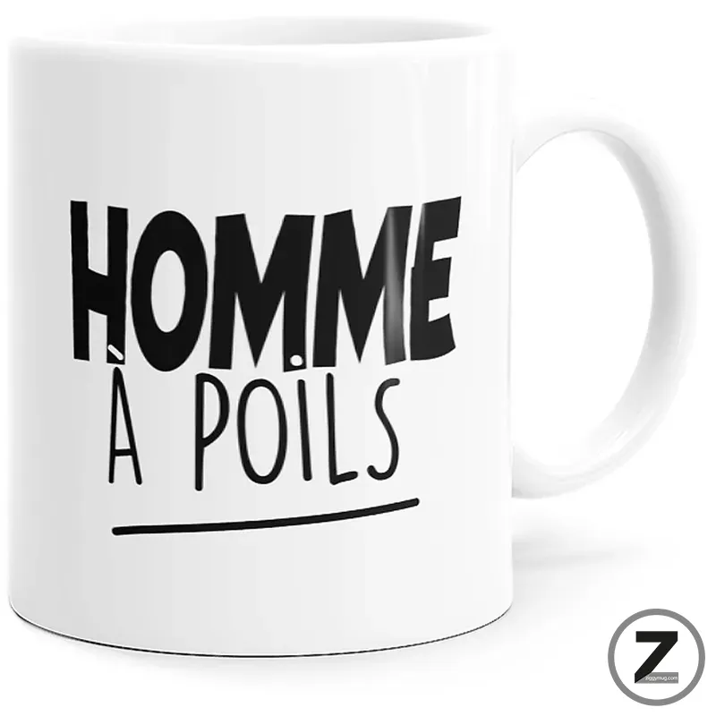 White mug featuring the black French slogan 'Homme à poils' with a curved underline.