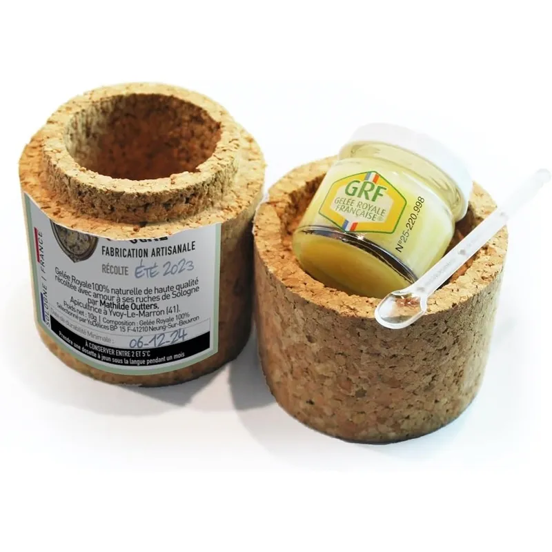 apicultrice, Gelée royale de Sologne en pots. Miel de sologne, 100% naturelle apicultrice, Gelée royale de Sologne en pots. Miel de sologne, 100% naturelle